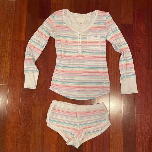 ISO the thermal long pant Victoria's Secret